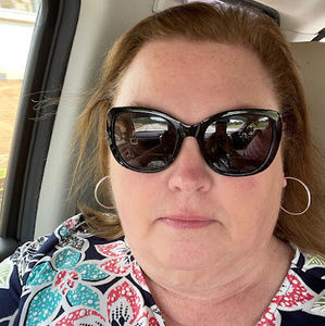 Meet your Posher, Lynn